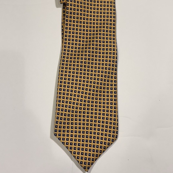 Lauren Ralph Lauren Yellow Geometric 100% Silk Tie Green Label USA 3.75" X 57" - Picture 3 of 6